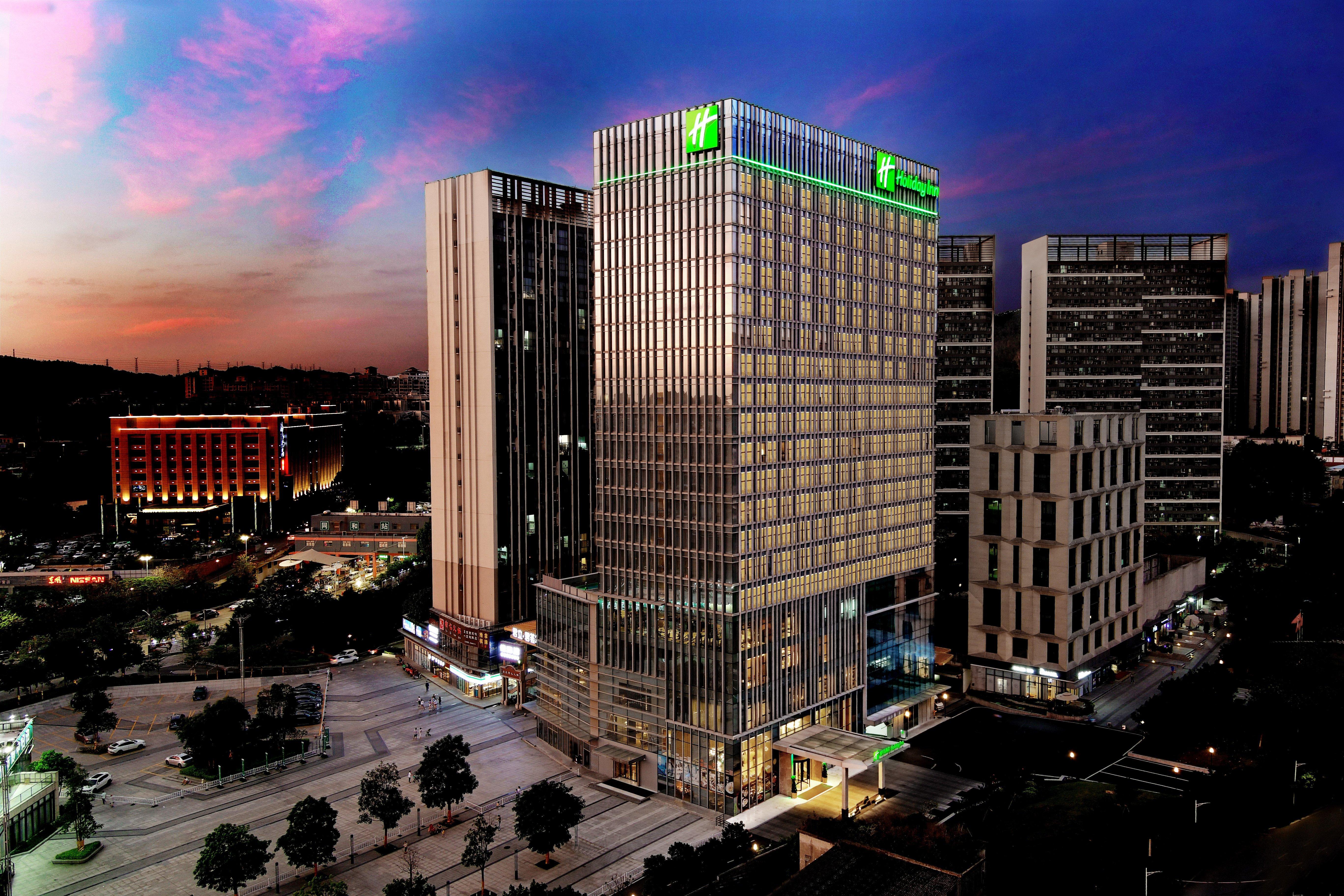 Holiday Inn Guangzhou South Lake Hotel - Ideal For Business & Leisure Dış mekan fotoğraf