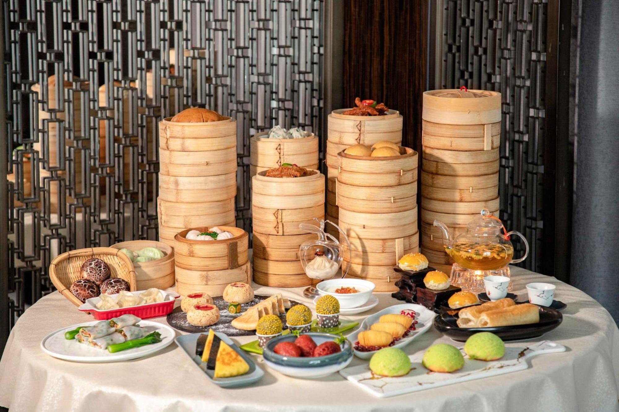 Holiday Inn Guangzhou South Lake Hotel - Ideal For Business & Leisure Dış mekan fotoğraf