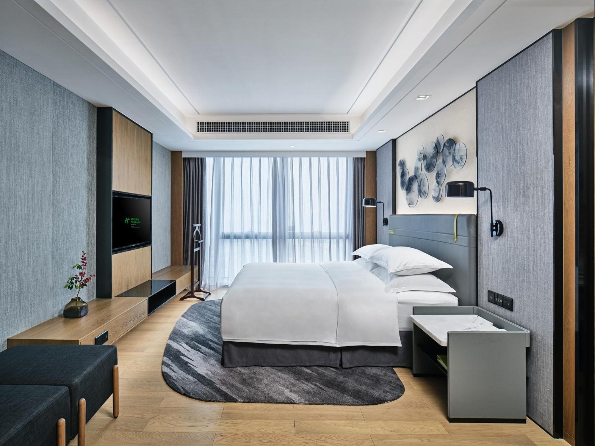 Holiday Inn Guangzhou South Lake Hotel - Ideal For Business & Leisure Dış mekan fotoğraf