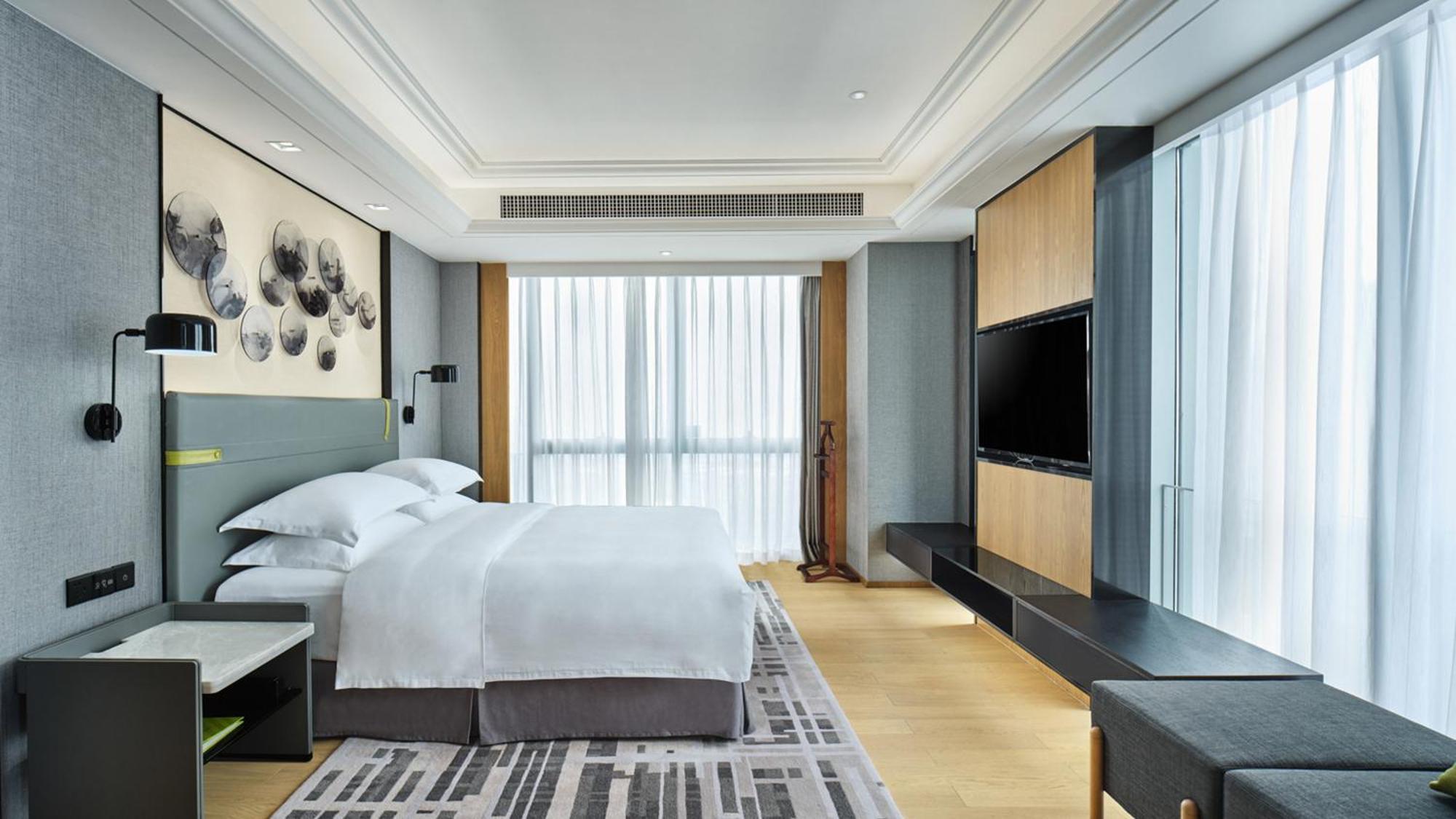 Holiday Inn Guangzhou South Lake Hotel - Ideal For Business & Leisure Dış mekan fotoğraf